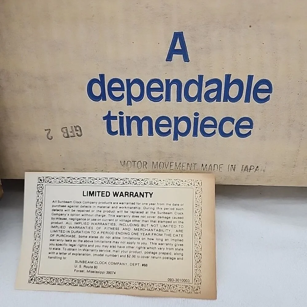 Clock Sunbeam Pendulum Hearthside Wall Battery Operated Regulator NEW IN BOX